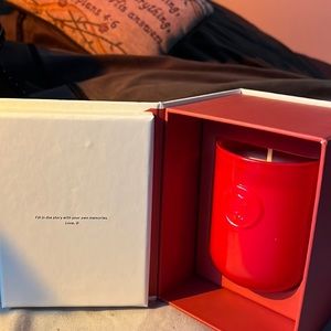 Never used glossier you scented candle